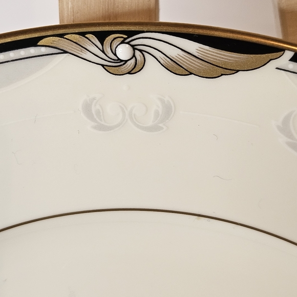 Noritake Bone-China Sunswept (9781) 1 Salad Plate, Ivory/ Black/Gold Mint Condit - Picture 3 of 6